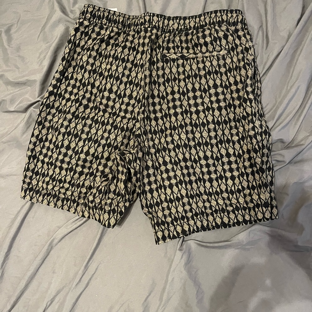Banana shorts 8” shorts